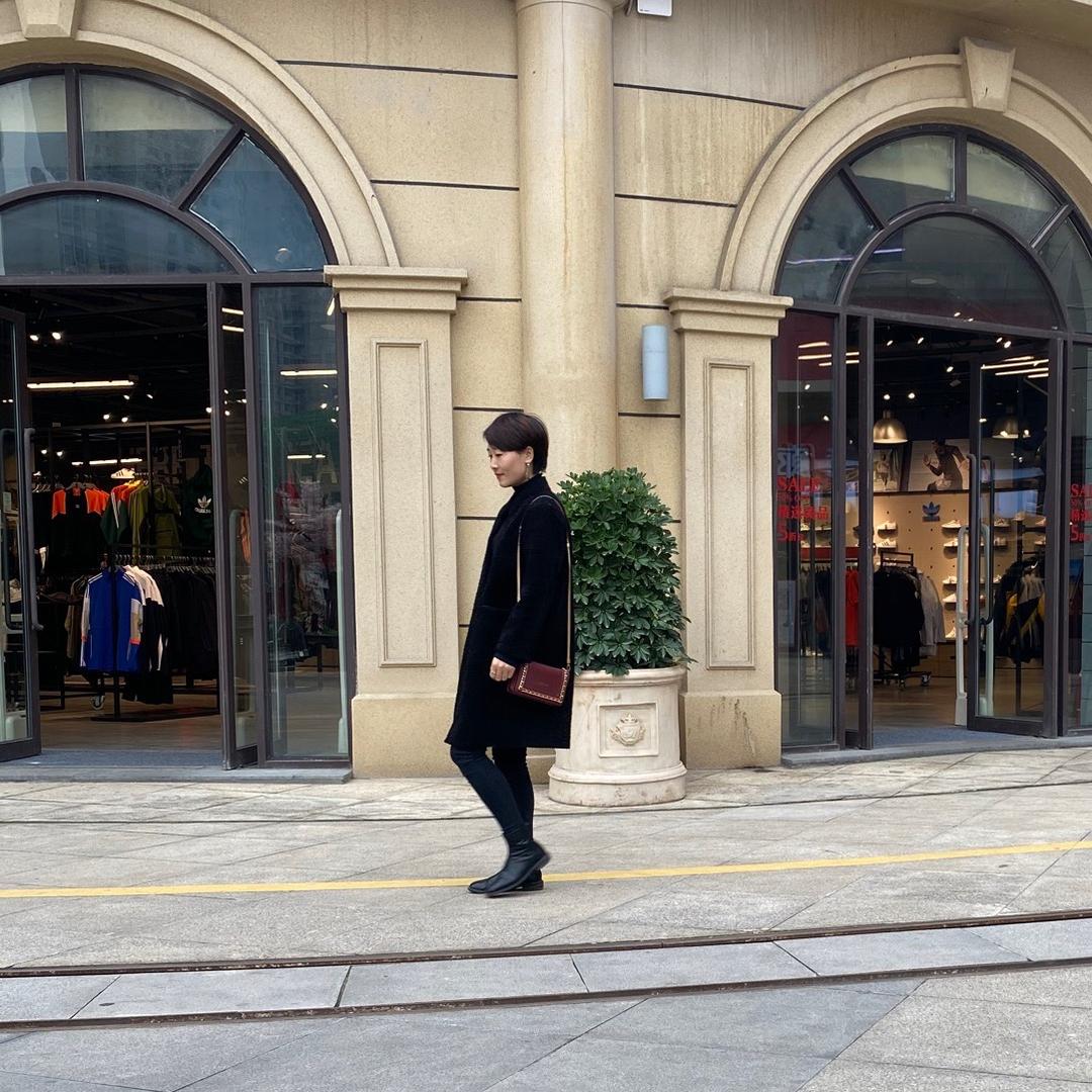 撮一顿铁锅炖店的小甜