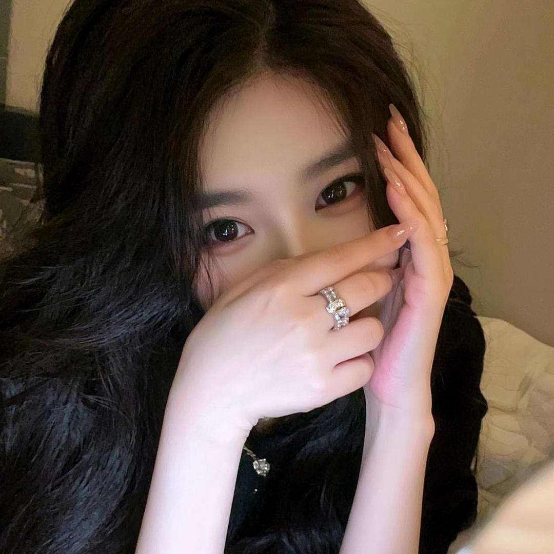 <伊晨>