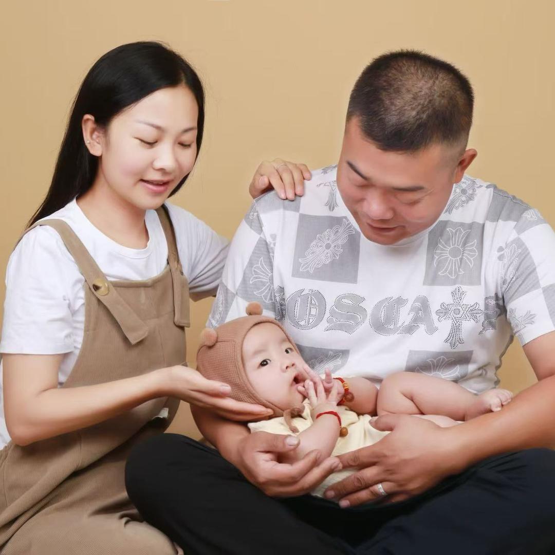卡车夫妇（代青青）