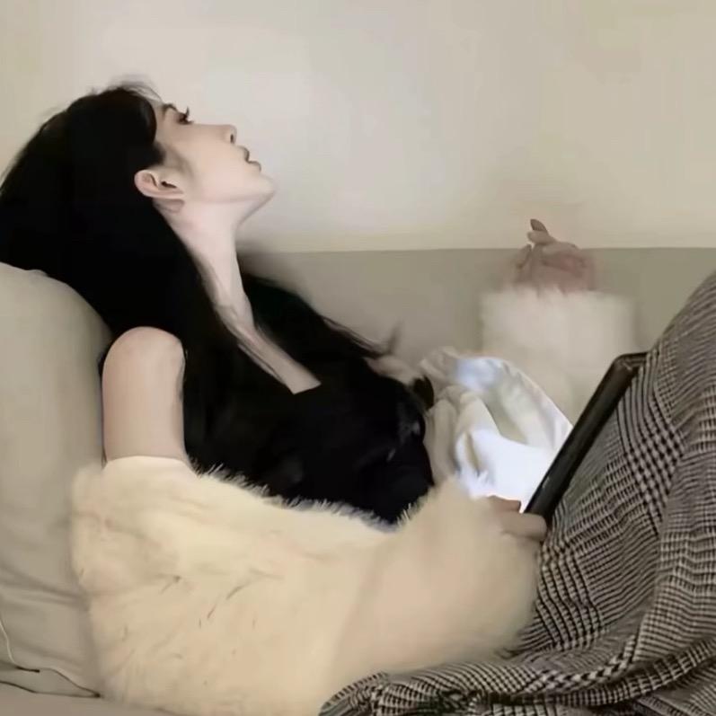 早睡.
