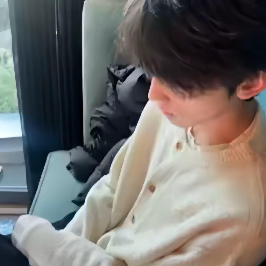 以为别人很抽象才发现在他们眼里我才是大神