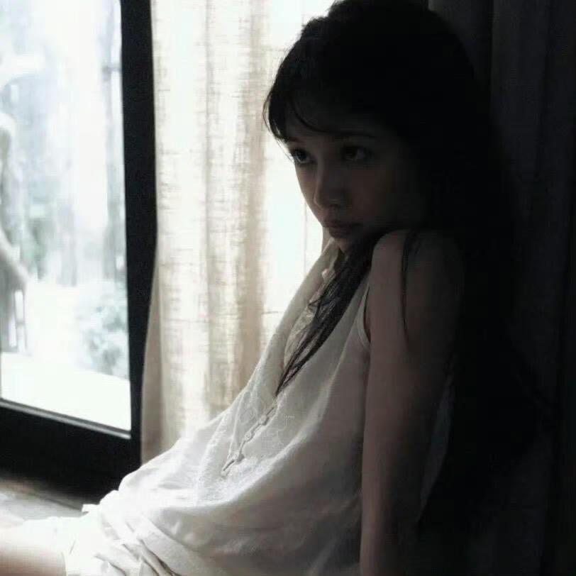 尤小佩