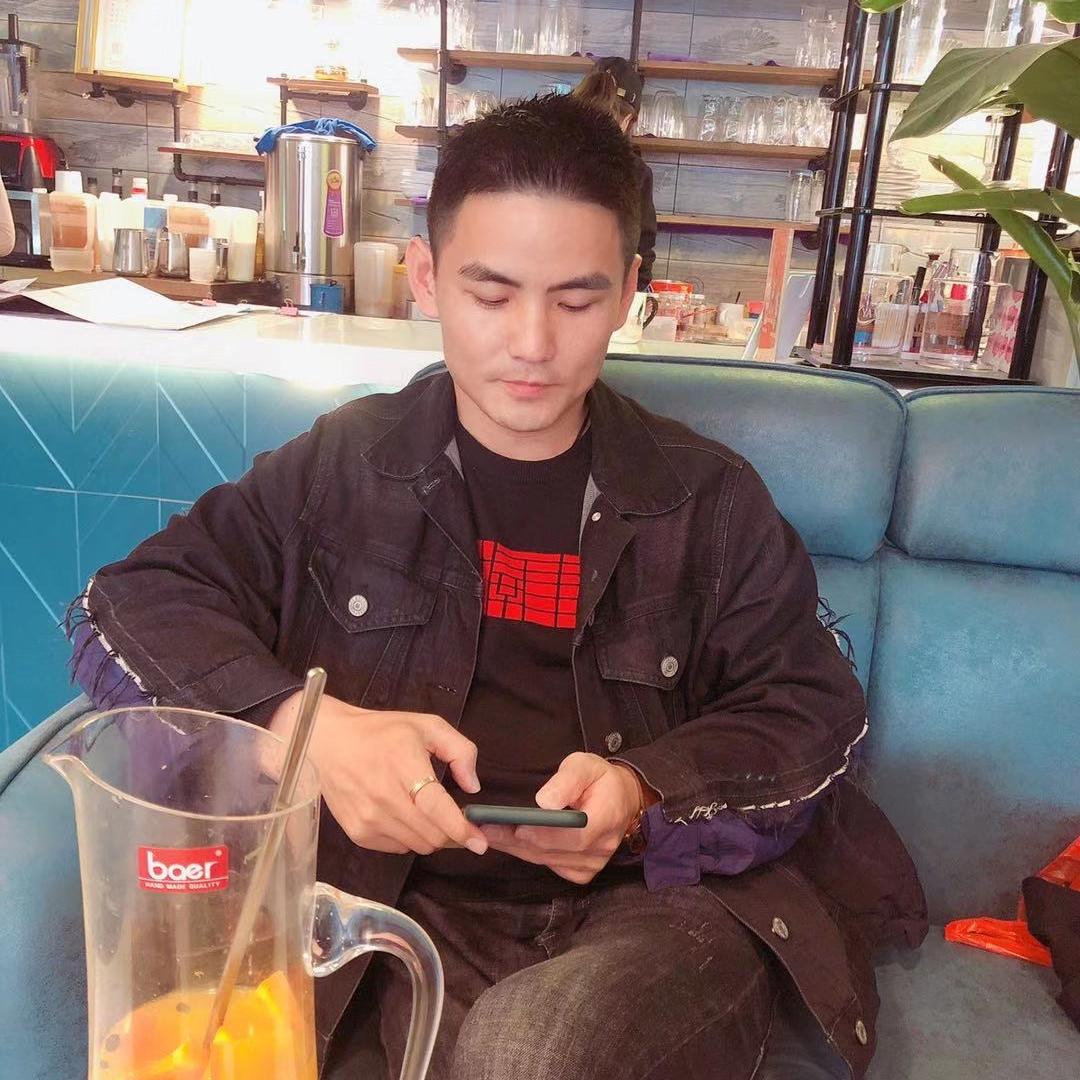 爱馨逸照明