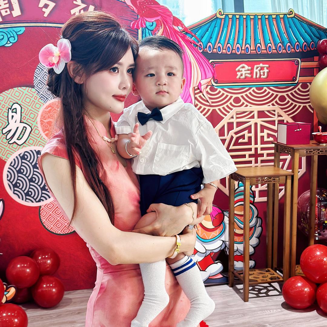 苹果爱吃圣女果（肥硕版）