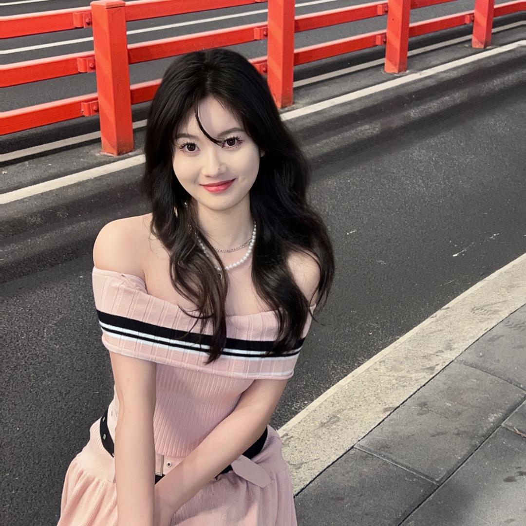 欣雨吃饭嘎嘎香