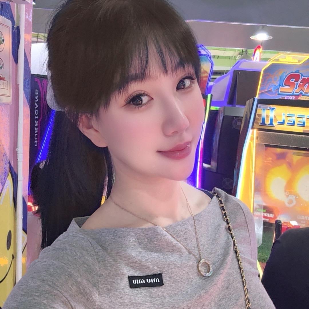 灿灿