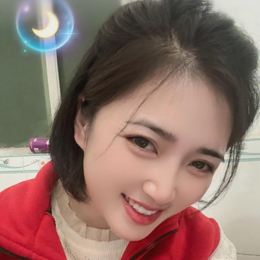 90后的。坝坝宴女厨子。 会不定时直播宴