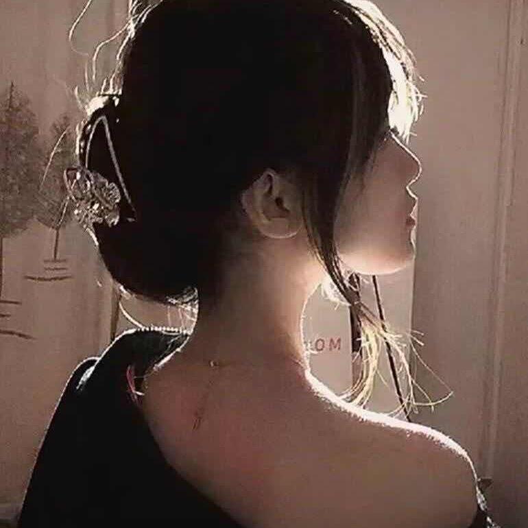 后会何须约，前尘自可忘