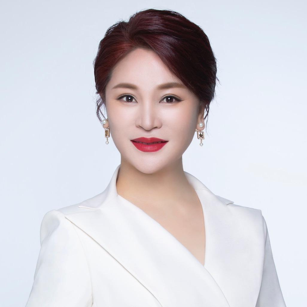 毛戈平学校总校长汪汪姐