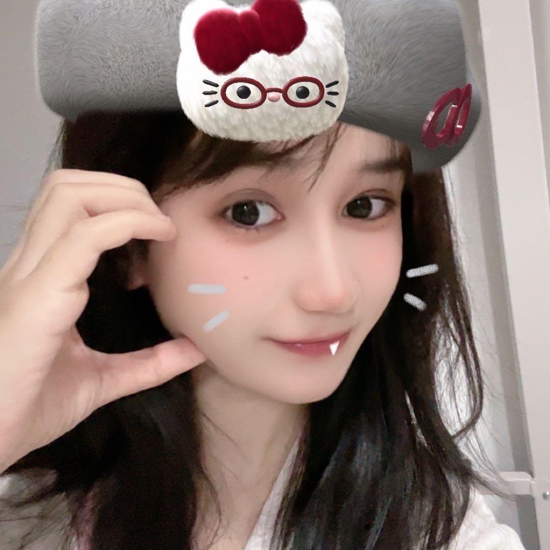 是小Re吖💫