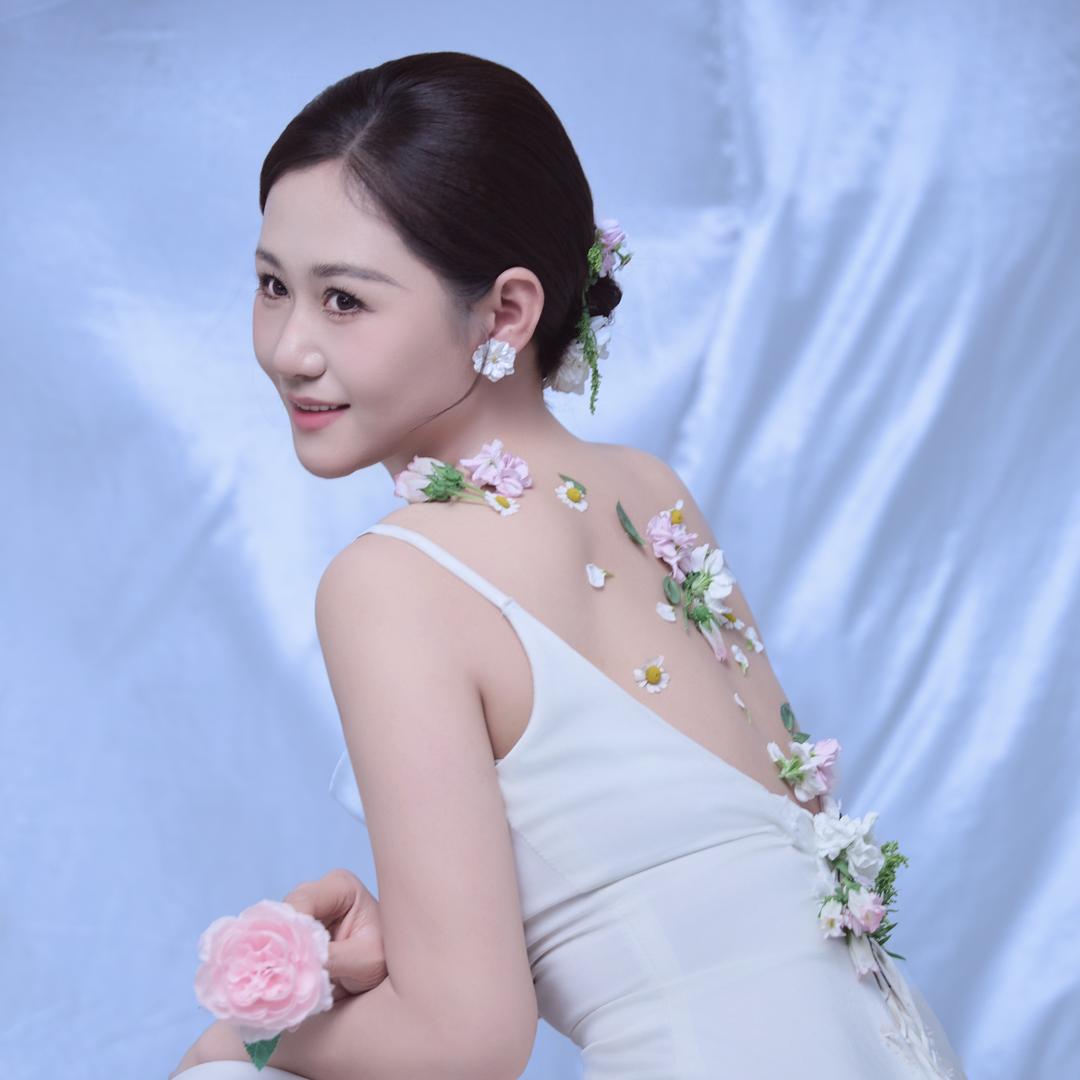 张小君