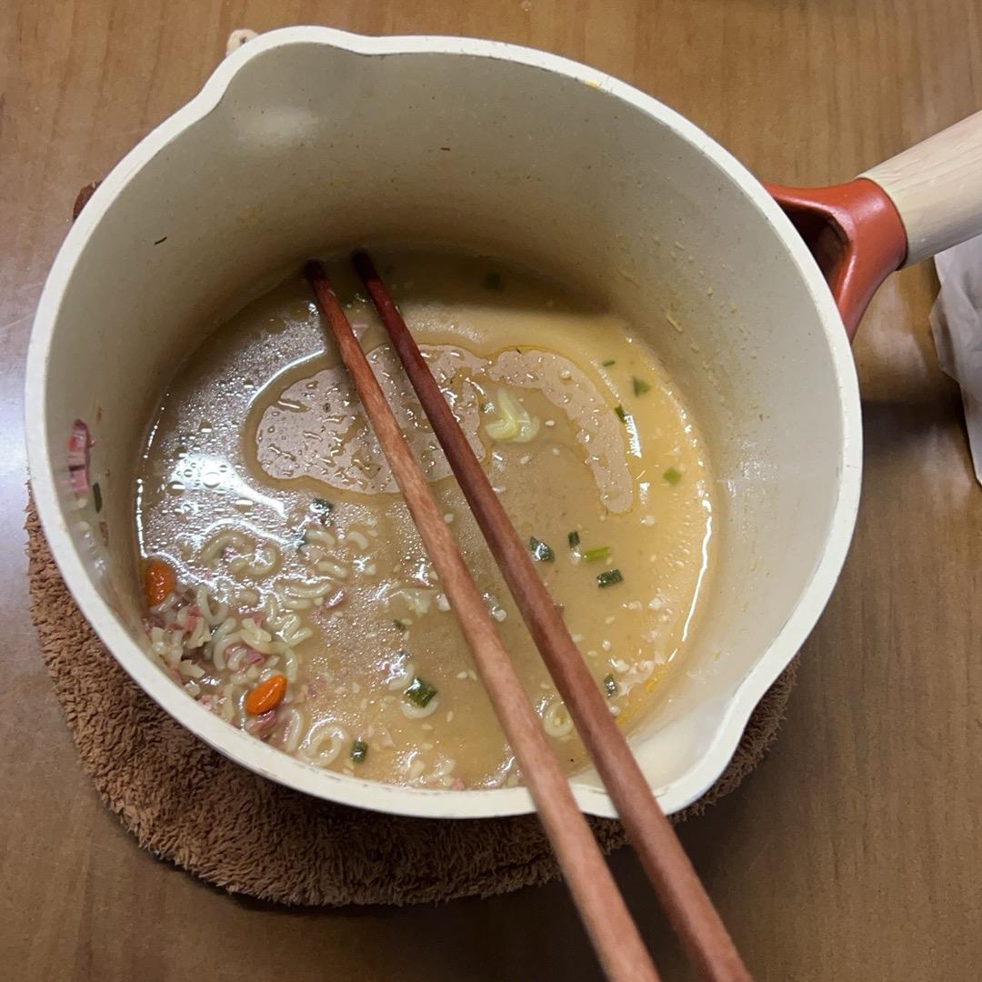 小王很闲！(做梦涨粉中)