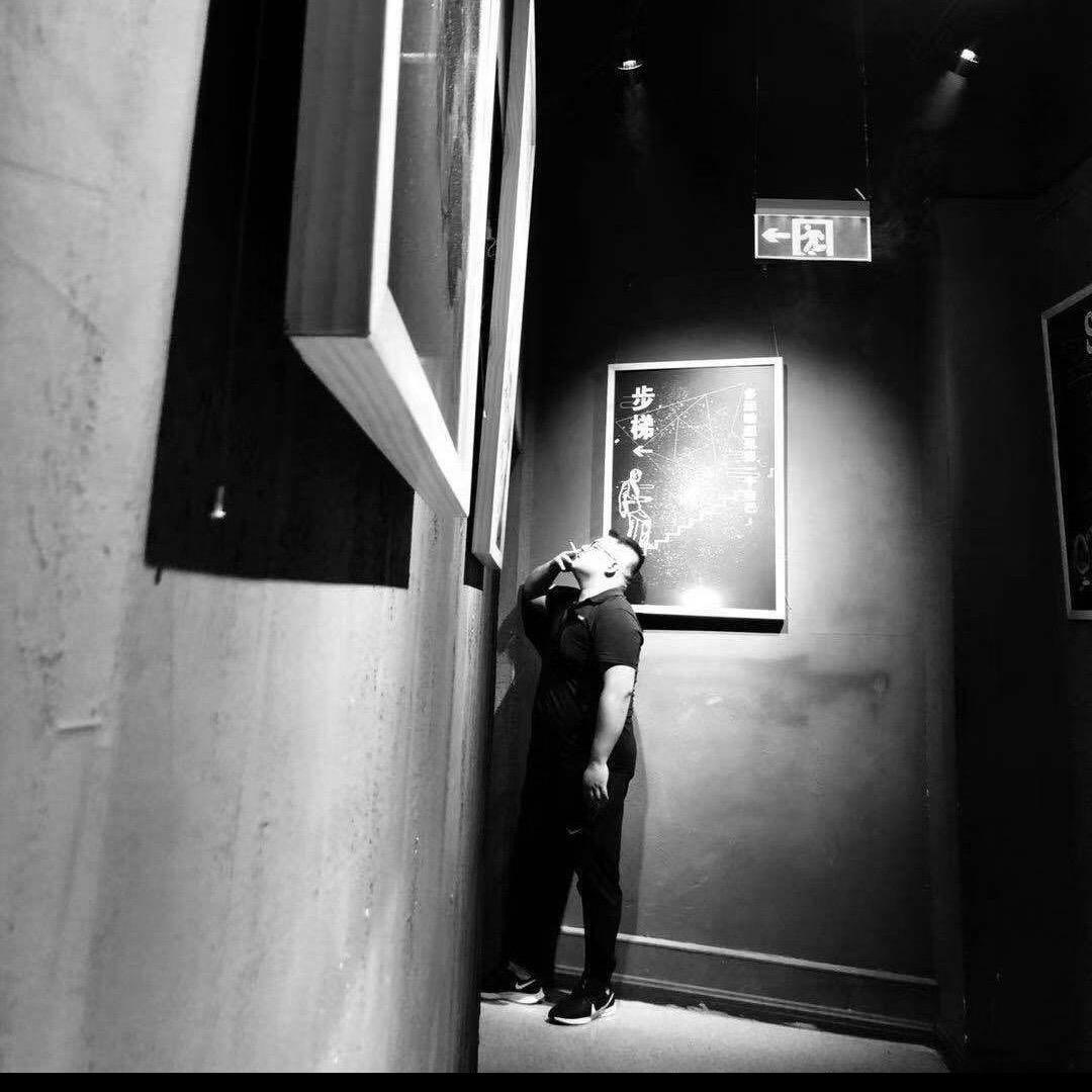 不会卖车的蘑菇😐