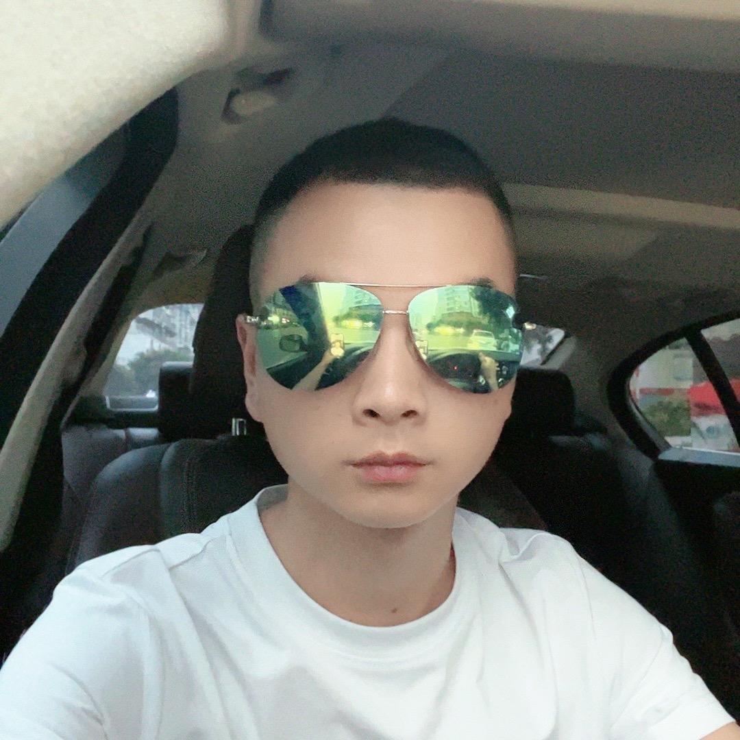 李 忠