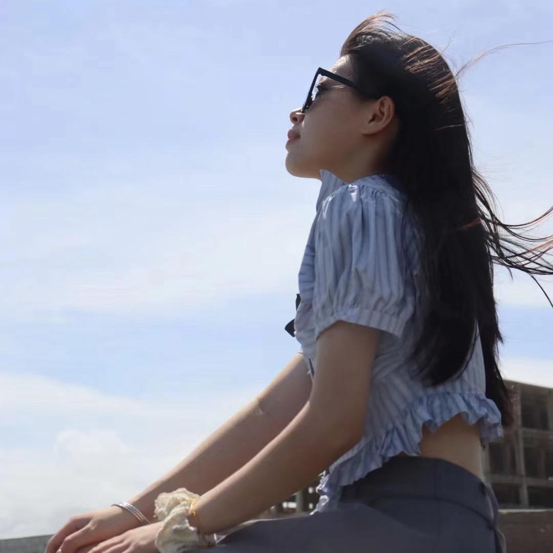 不要捏我脸啦