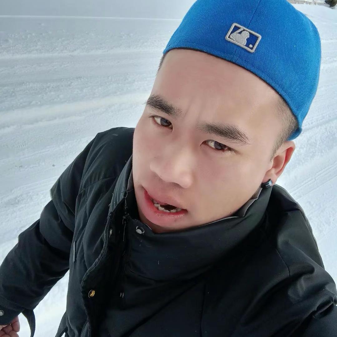 半包烟的男孩🎶