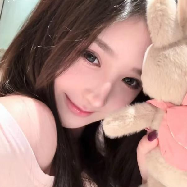 小妤.