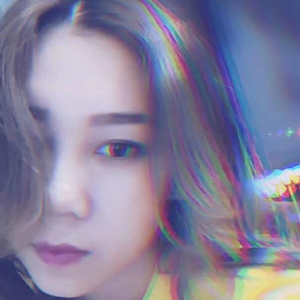 一枝汐汐（2000粉🎁）