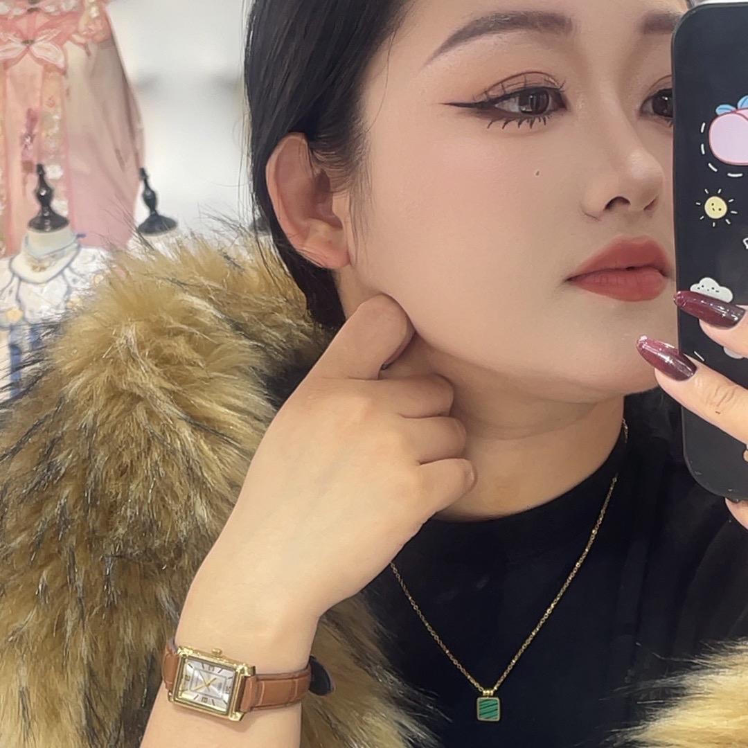 小陈微胖穿搭