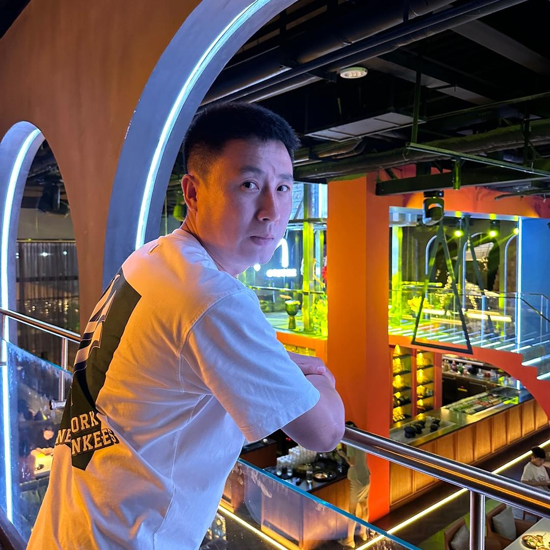 铁铁带你吃喝玩乐