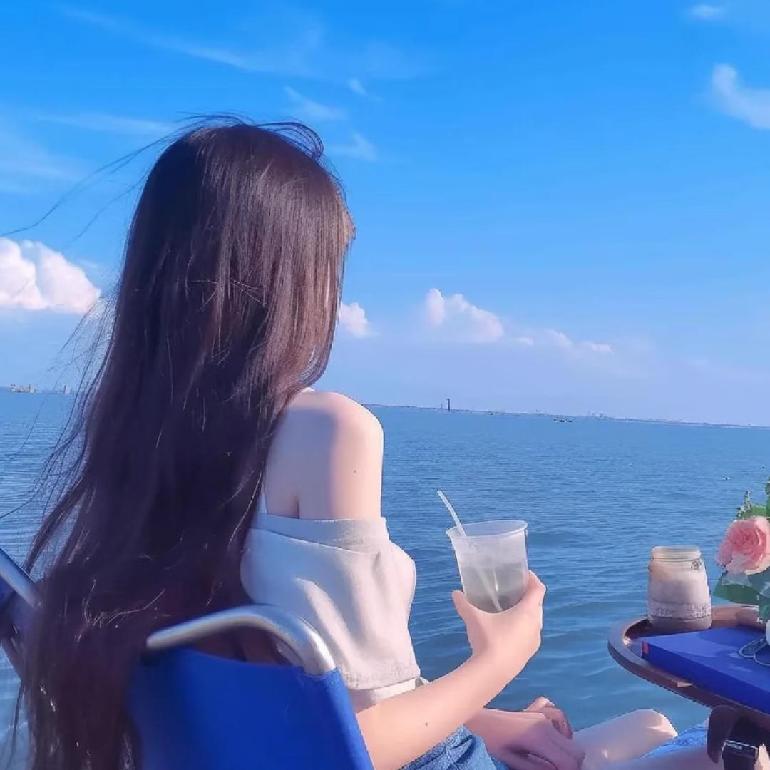 柒柒