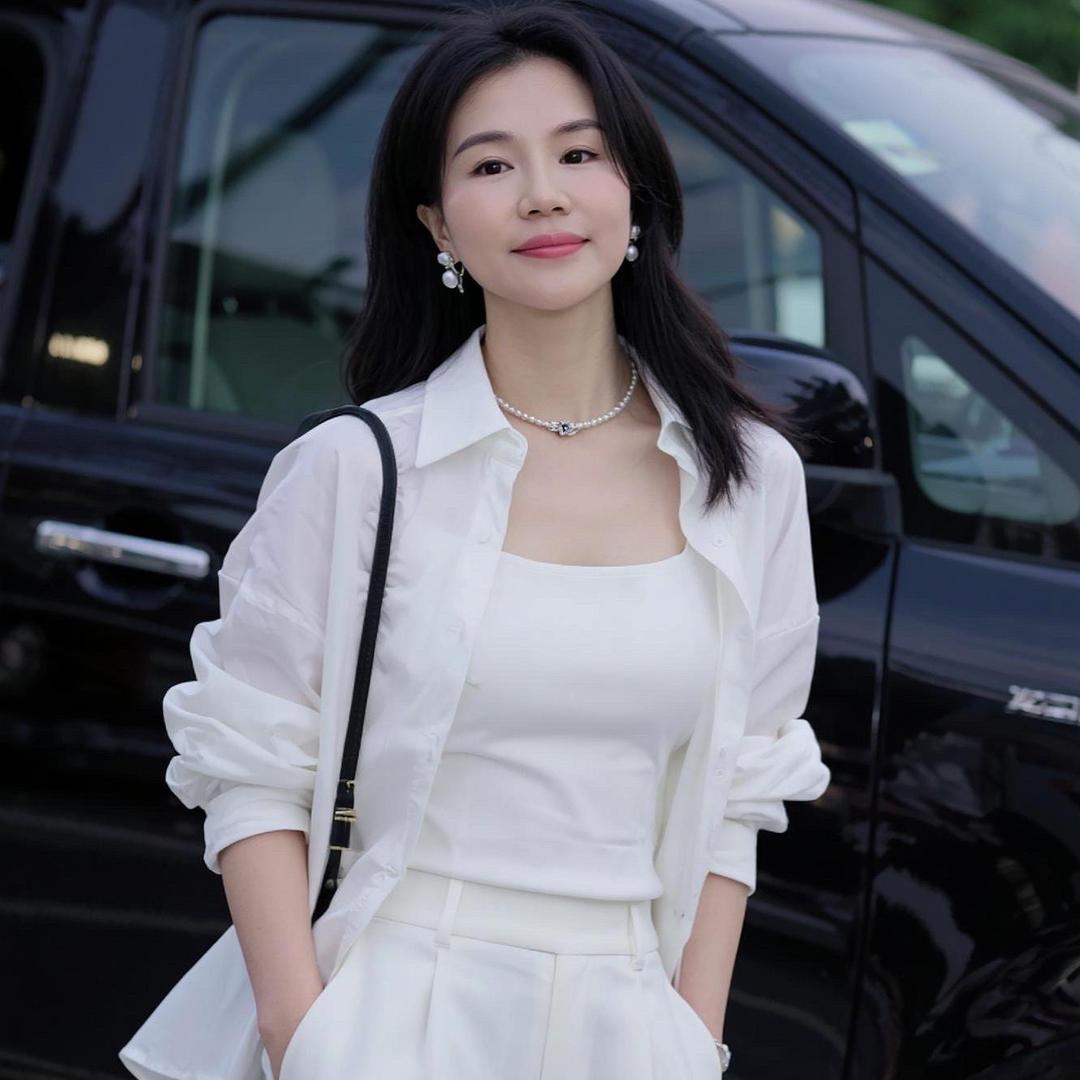 清子（黛维依禅城兴发大厦店）