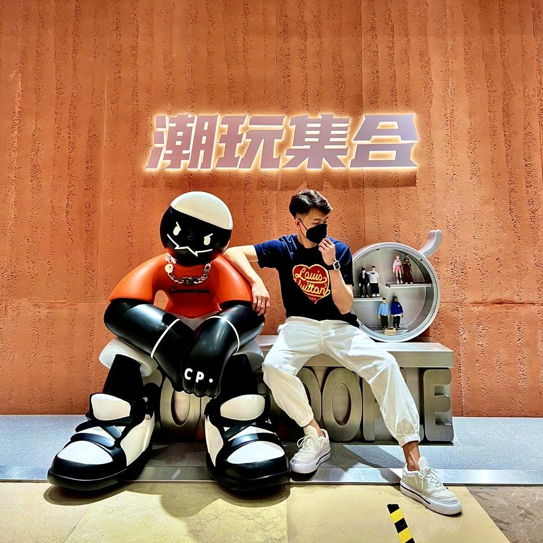 刘洛