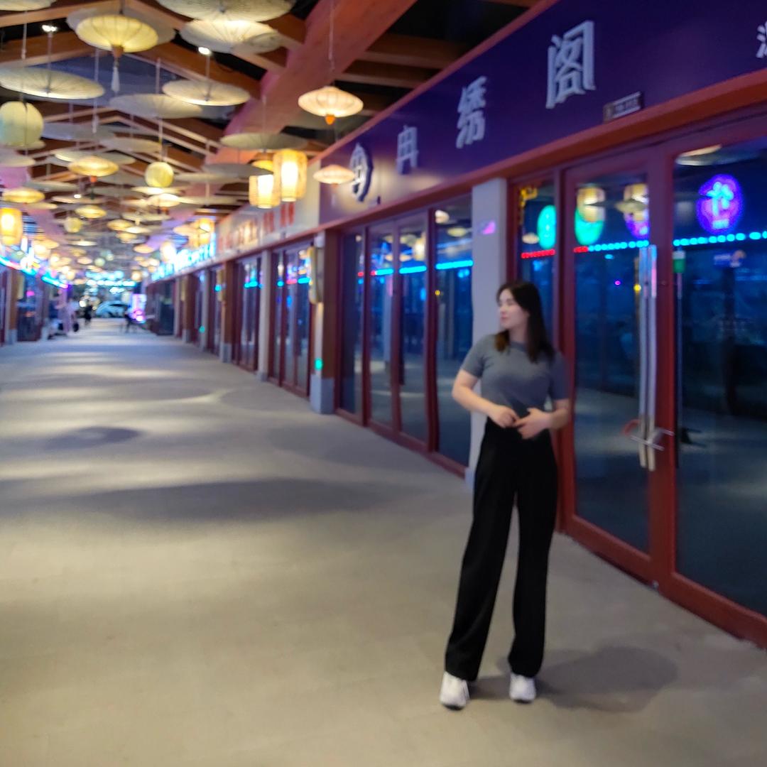 欢欢（多米女装店）