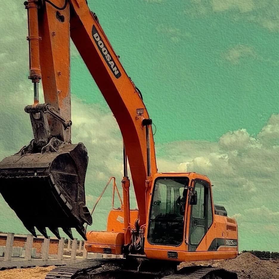 中小挖破碎，翻地，挖地，拆房