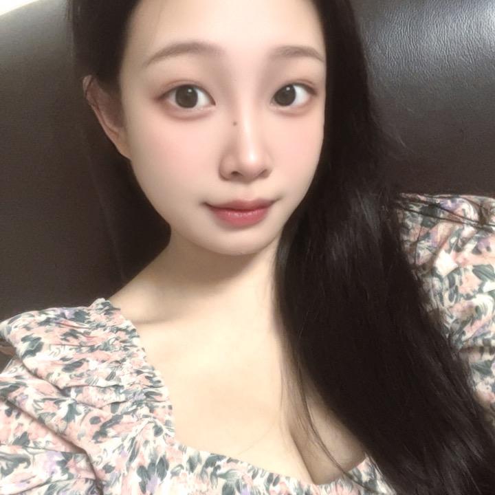 （牙签妹）