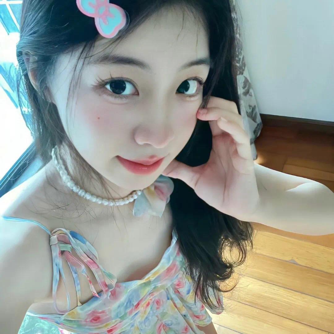 六六.