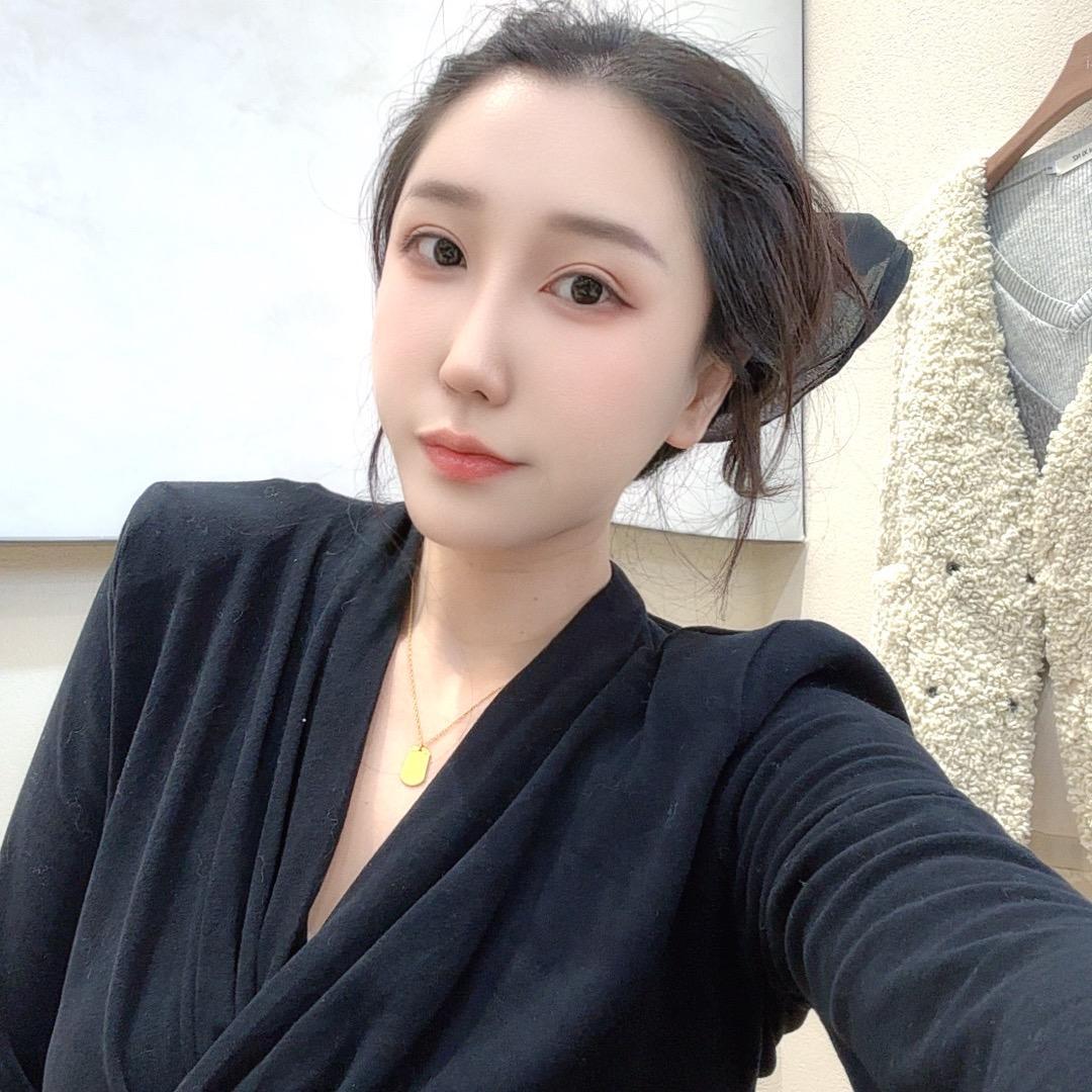 LiLi李家姐妹（衣橱）