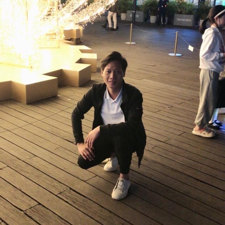 刘先生.