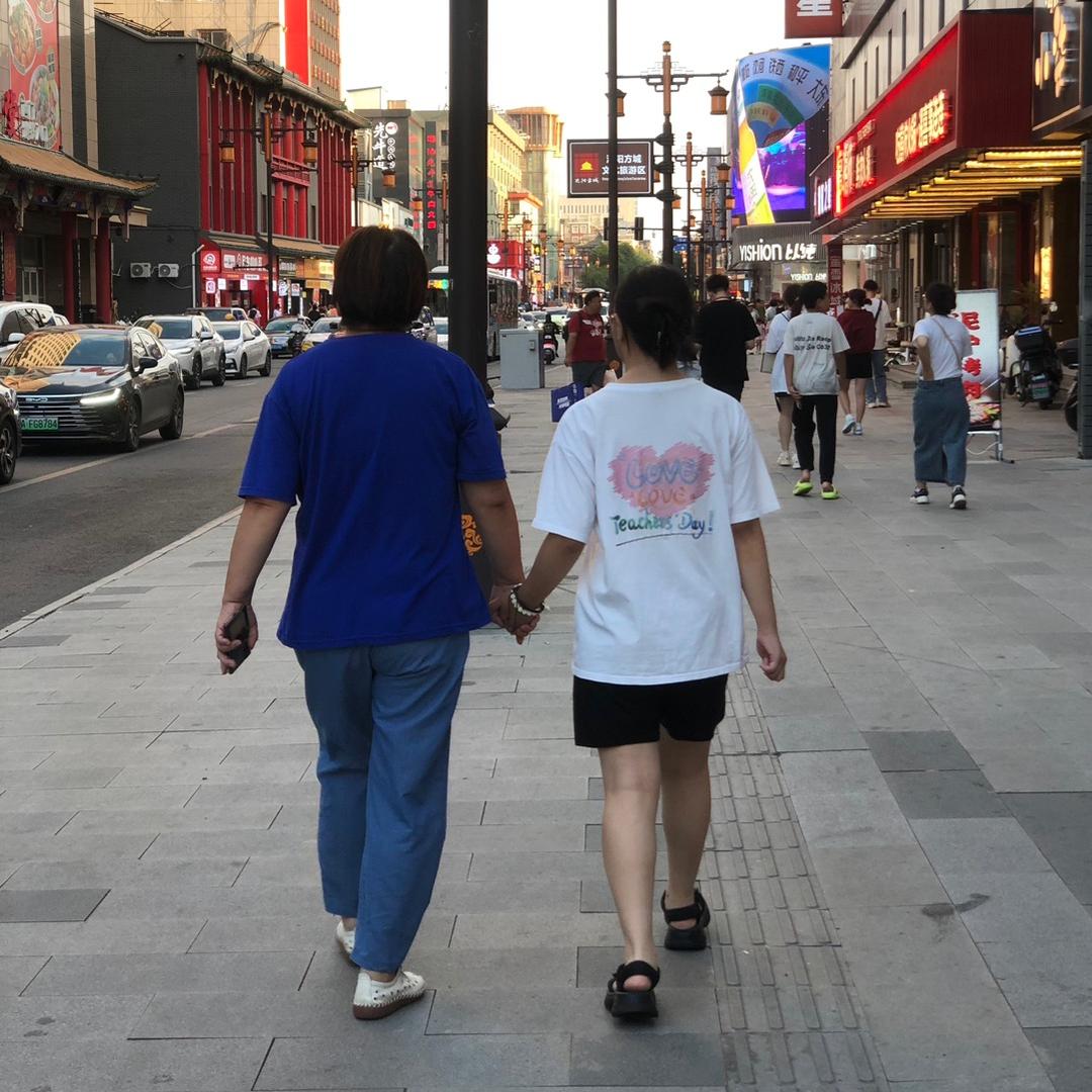 逛吃逛吃