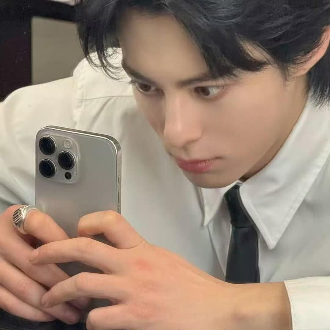 Dylan~拿铁2.0🍔ྀི