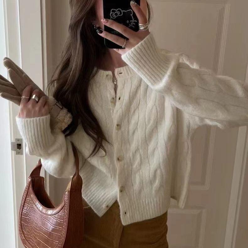 苡苡女装工厂店