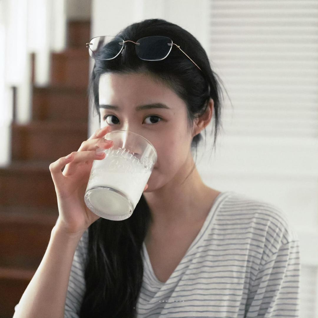 迷人的洁洁子