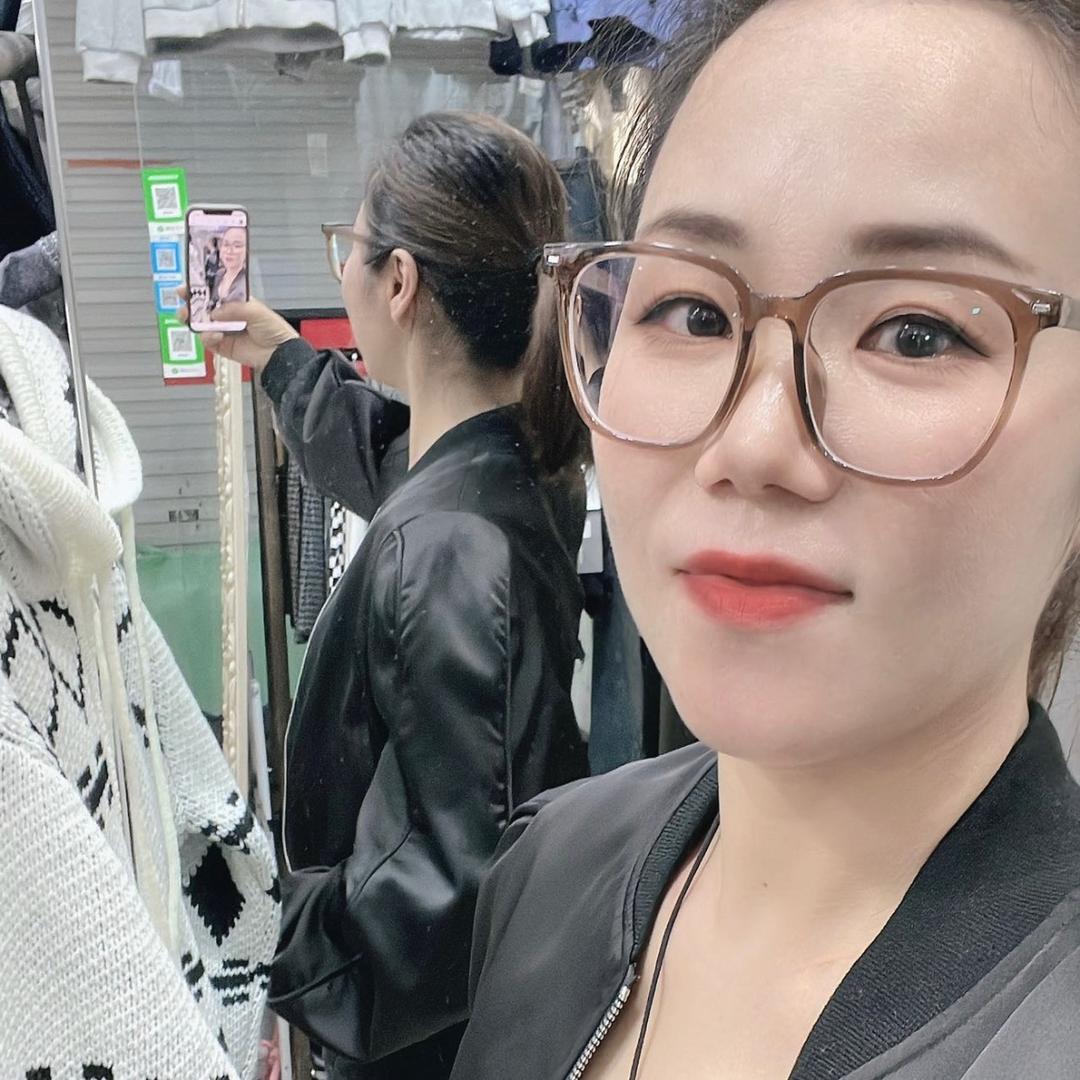 秀女品.