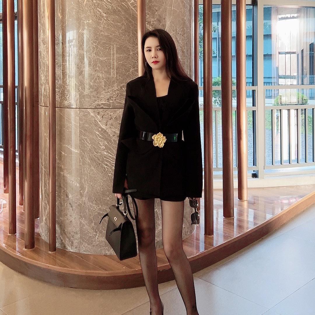 涓老板高端鞋服