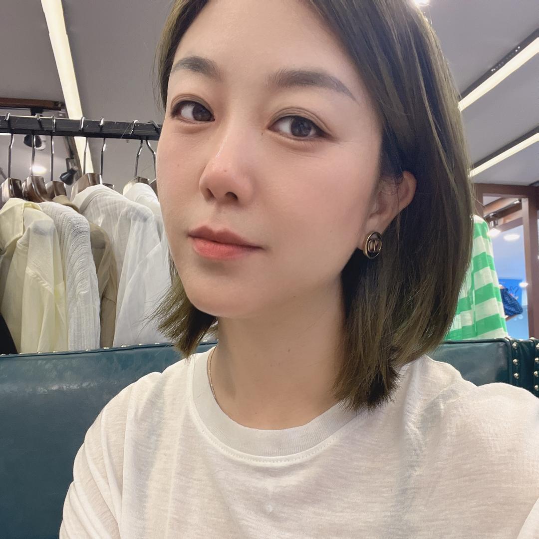 @小薇