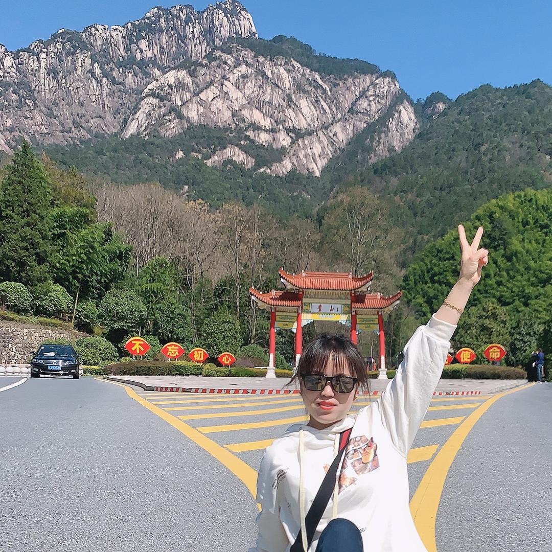 黄山导游巧云