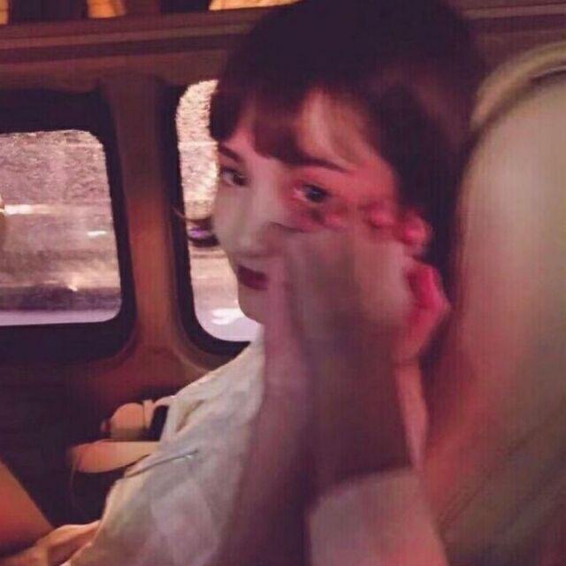 思敏张.