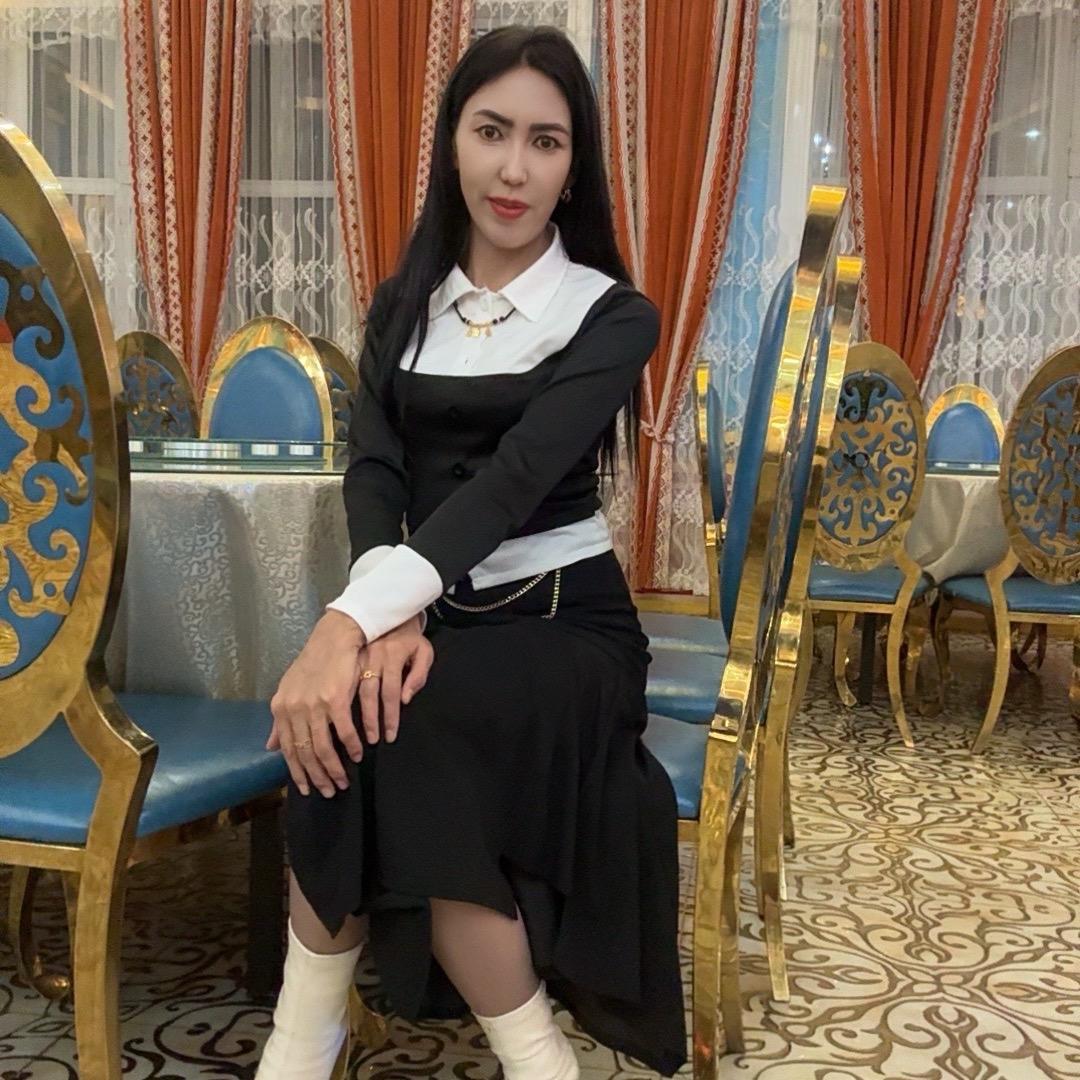 美丽月