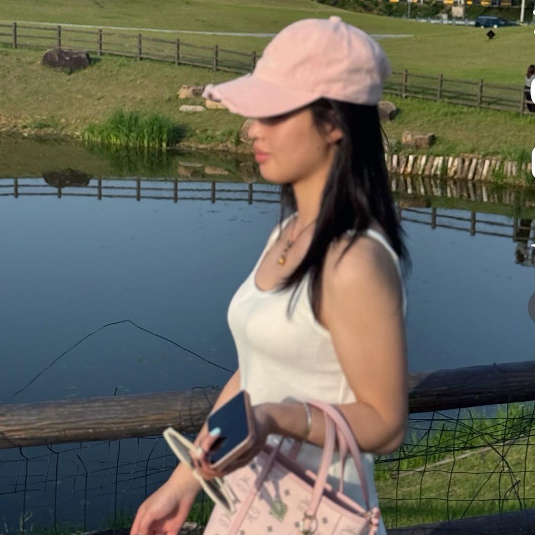 🌻胡飘飘