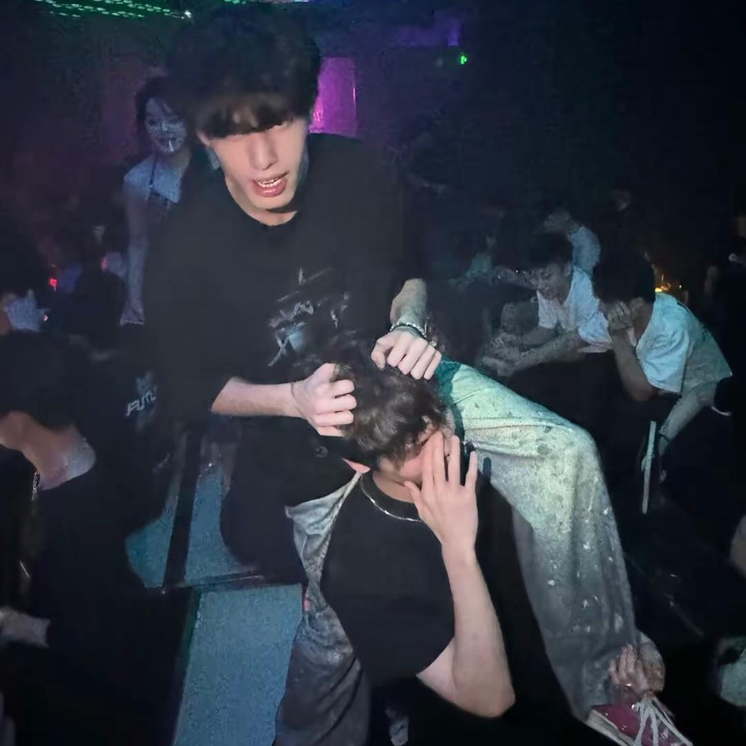 港口的風࿐