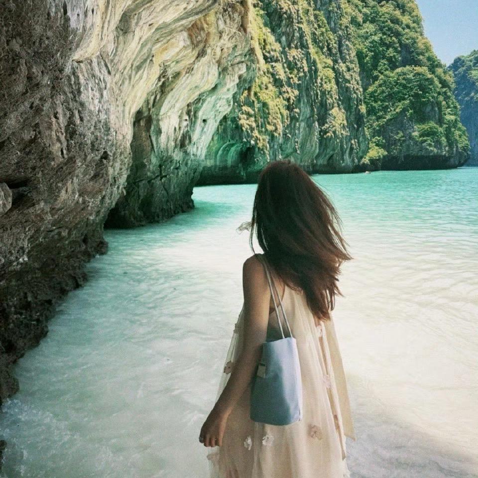 檀宝普拉提老师像新疆人