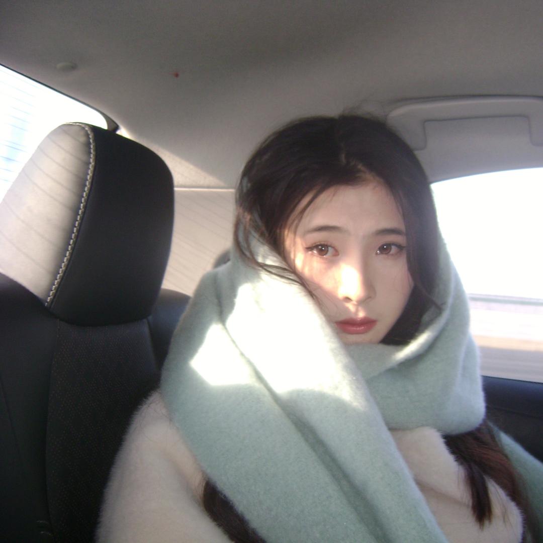 荔是草字头加三个力的那个荔