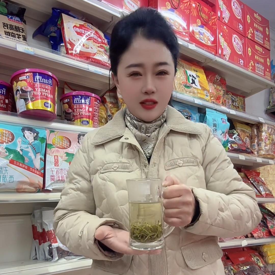 观山东华东超市俞爱华