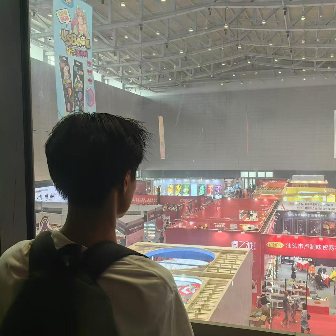 会飞的小鹏