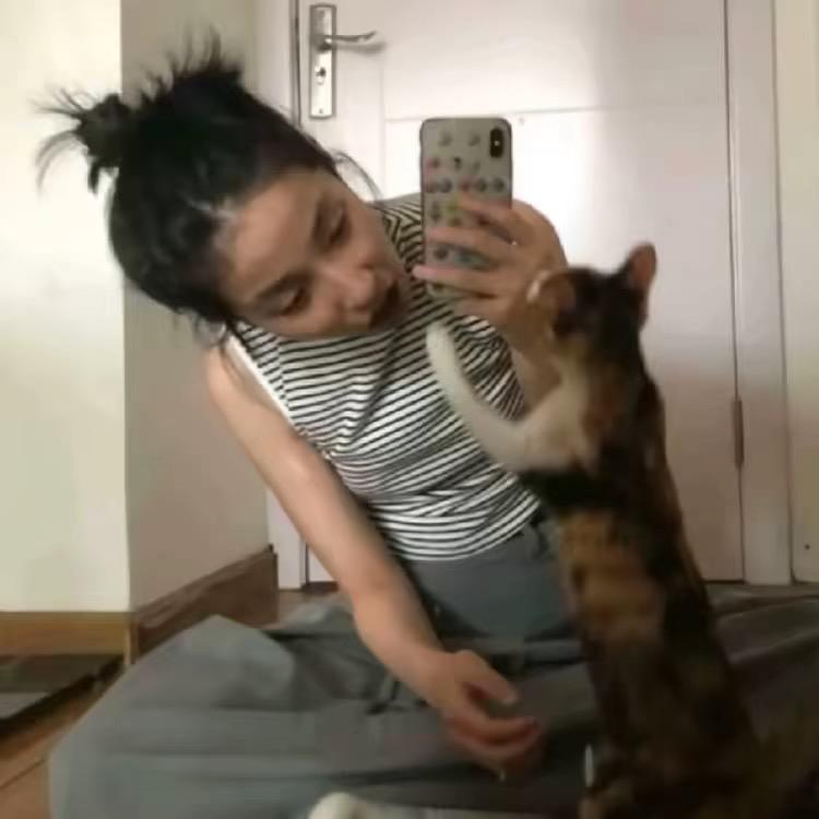 亓.